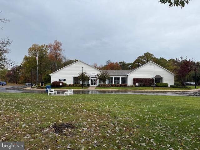 14 BURTONS, Southampton, NJ 08088