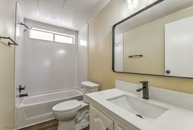 1860 Bank Avenue, Pahrump, NV 89048