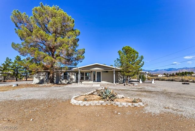 1860 Bank Avenue, Pahrump, NV 89048
