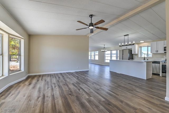 1860 Bank Avenue, Pahrump, NV 89048