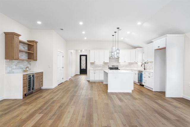 2434 Iroquois Street, Dallas, TX 75212