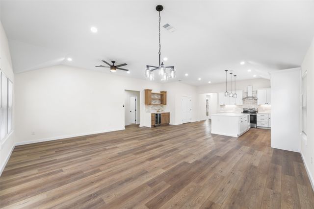 2434 Iroquois Street, Dallas, TX 75212