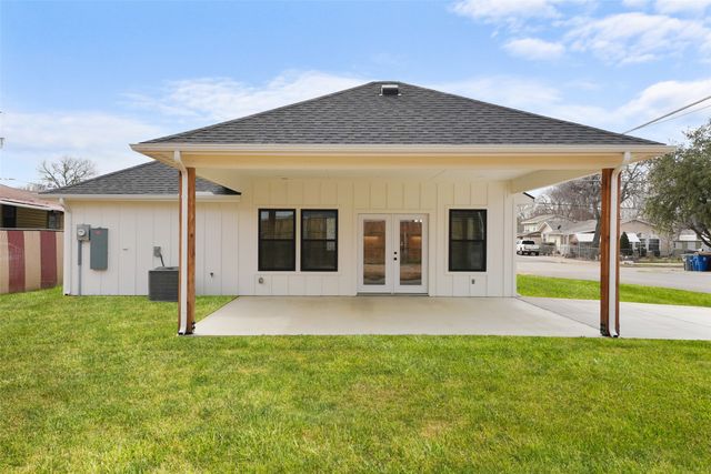 2434 Iroquois Street, Dallas, TX 75212