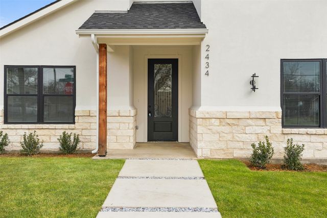 2434 Iroquois Street, Dallas, TX 75212