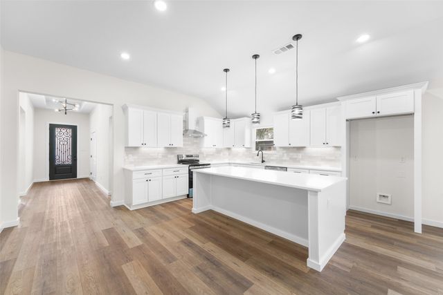 2434 Iroquois Street, Dallas, TX 75212