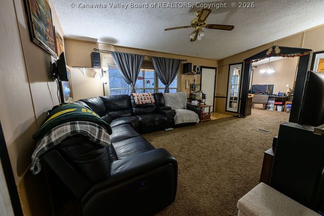 153 Everett Hager Road, Chapmanville, WV 25508