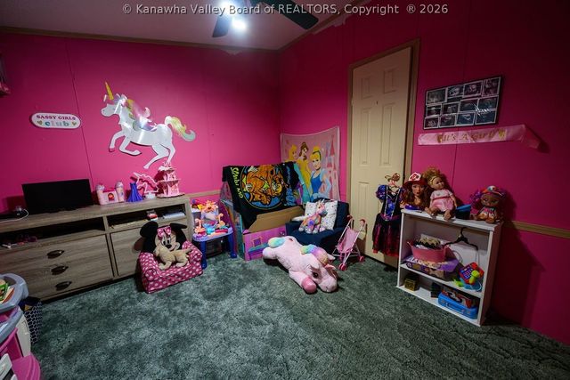 153 Everett Hager Road, Chapmanville, WV 25508