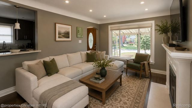 2990 Oakshire Avenue, Berkley, MI 48072