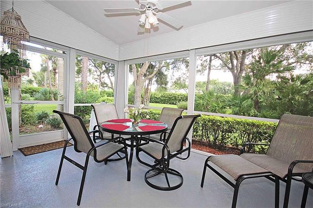 322 Melrose PL 31, Naples, FL 34104