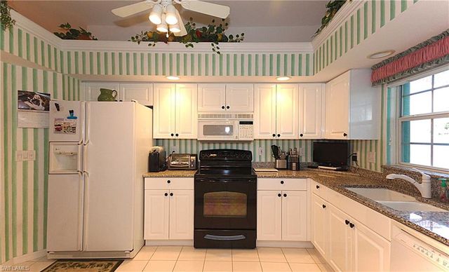322 Melrose PL 31, Naples, FL 34104