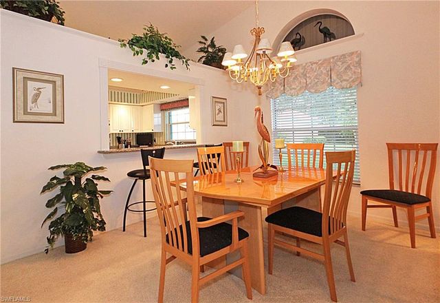 322 Melrose PL 31, Naples, FL 34104