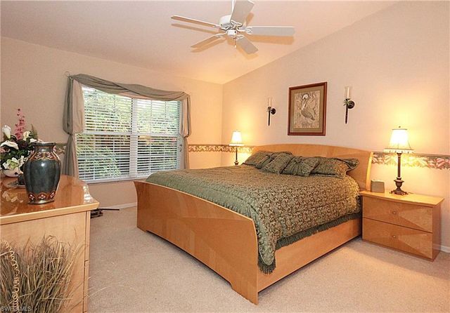 322 Melrose PL 31, Naples, FL 34104