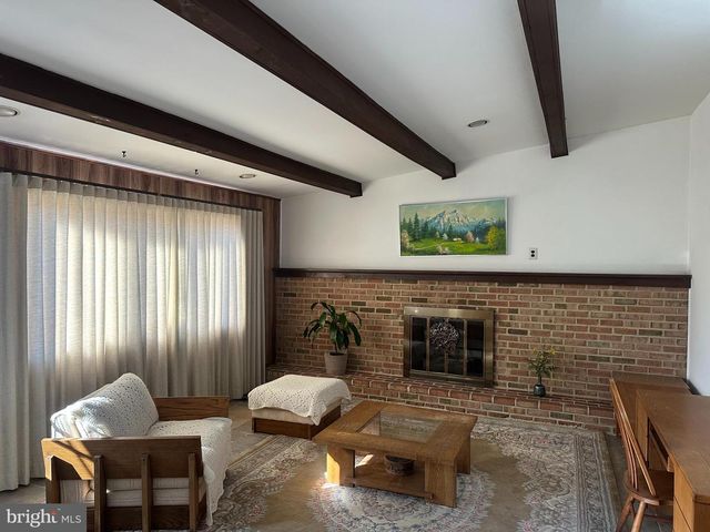 32 ROBERTS DR, Somerdale, NJ 08083