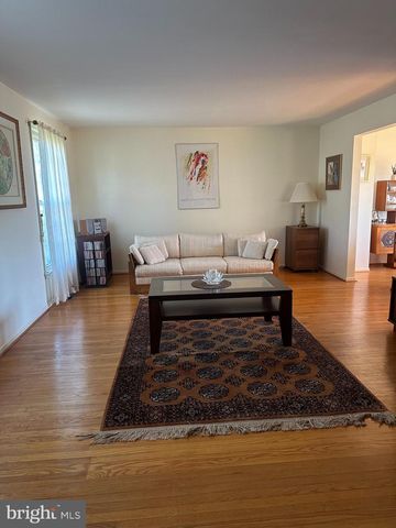 32 ROBERTS DR, Somerdale, NJ 08083