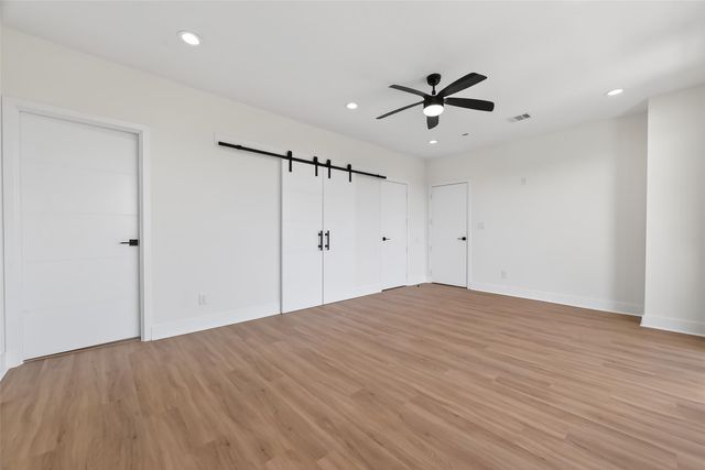 9014 Ferdinand Street, Houston, TX 77051