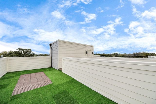 9014 Ferdinand Street, Houston, TX 77051