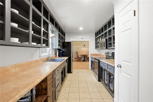 1878 Highway 85, Fayetteville, GA 30215