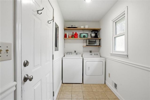 1878 Highway 85, Fayetteville, GA 30215