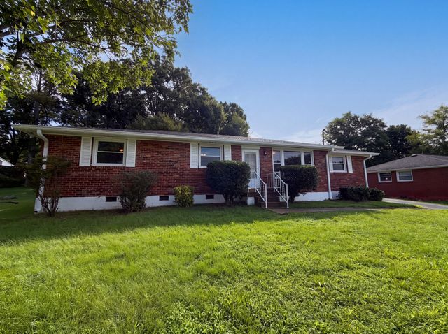213 Bonnaridge Dr, Hermitage, TN 37076