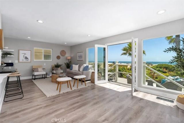 17111 S Pacific Avenue, Sunset Beach, CA 90742