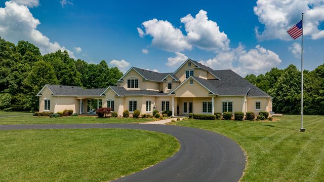 444 Sparks Avenue, Jamestown, KY 42629