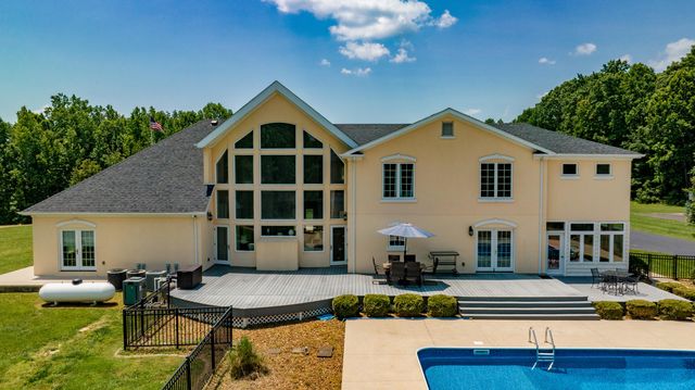 444 Sparks Avenue, Jamestown, KY 42629