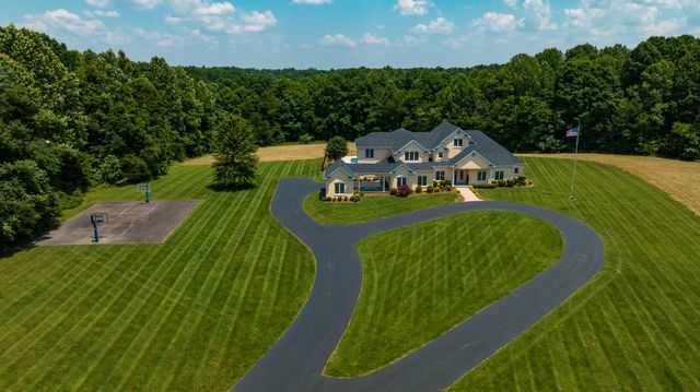 444 Sparks Avenue, Jamestown, KY 42629