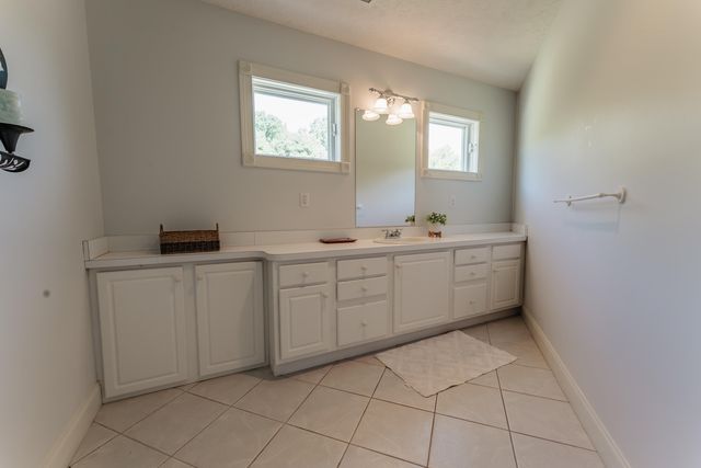444 Sparks Avenue, Jamestown, KY 42629
