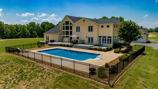 444 Sparks Avenue, Jamestown, KY 42629