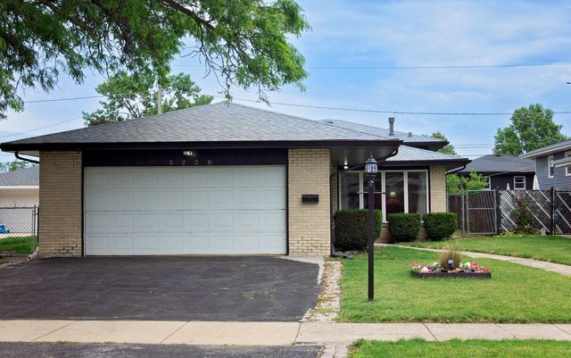 5220 138th Street, Crestwood, IL 60418
