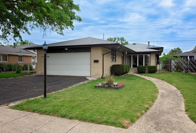 5220 138th Street, Crestwood, IL 60418