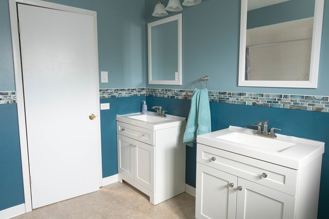 5220 138th Street, Crestwood, IL 60418