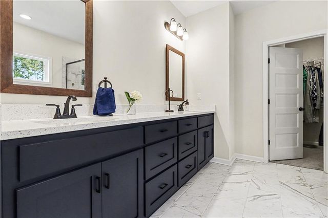 100 Dove Creek Court, Lagrange, GA 30241