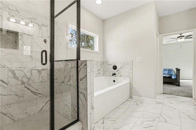 100 Dove Creek Court, Lagrange, GA 30241