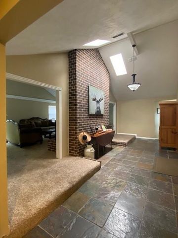 561 Lakeway Drive, Conroe, TX 77316