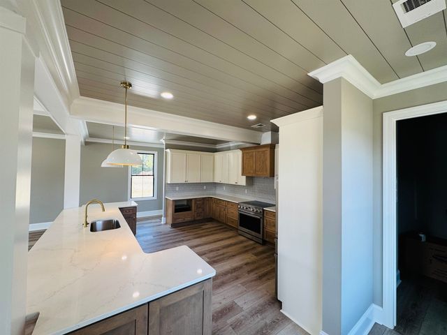 825 Commanders Island Dr., Georgetown, SC 29440