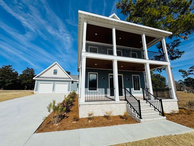 825 Commanders Island Dr., Georgetown, SC 29440