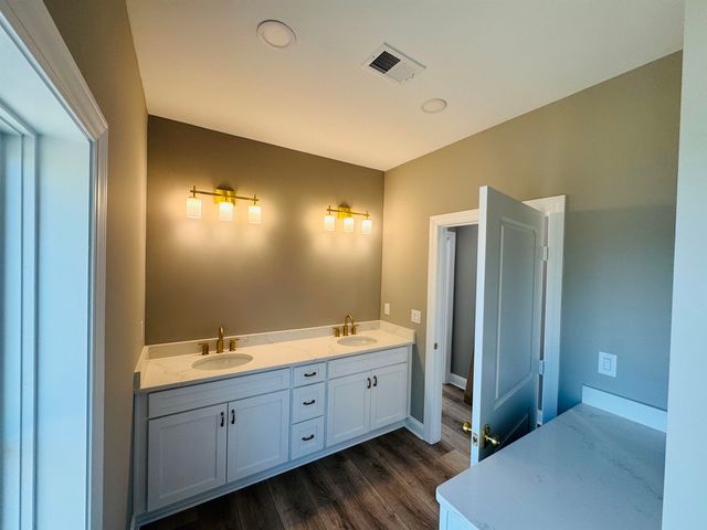 825 Commanders Island Dr., Georgetown, SC 29440