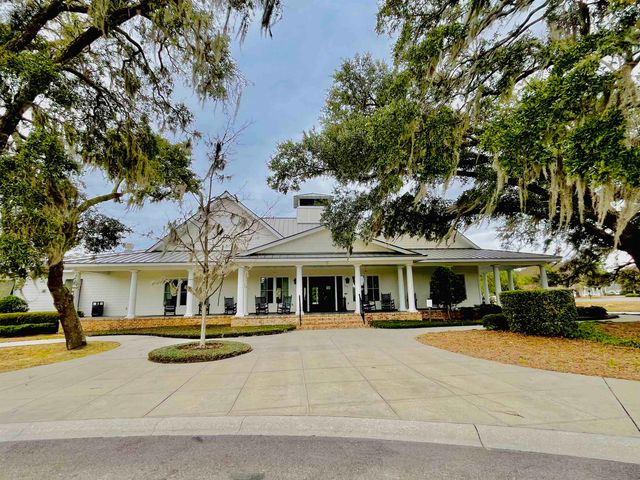 825 Commanders Island Dr., Georgetown, SC 29440