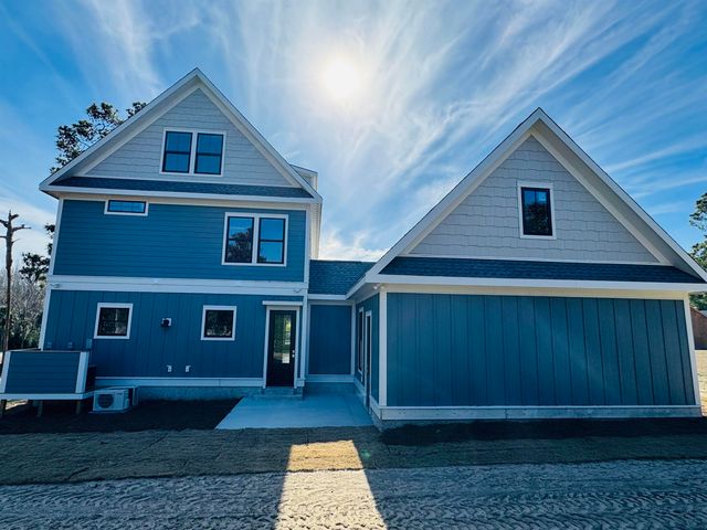 825 Commanders Island Dr., Georgetown, SC 29440