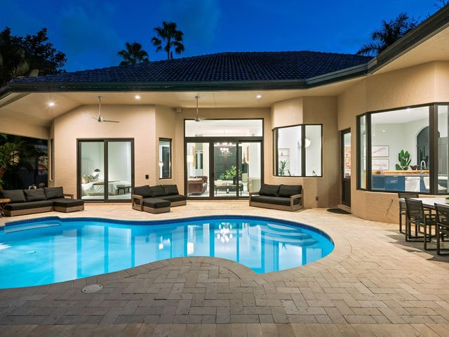 2583 Mayfair Ln, Weston, FL 33327