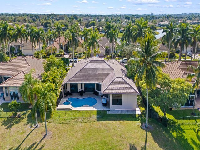 2583 Mayfair Ln, Weston, FL 33327