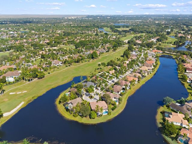 2583 Mayfair Ln, Weston, FL 33327