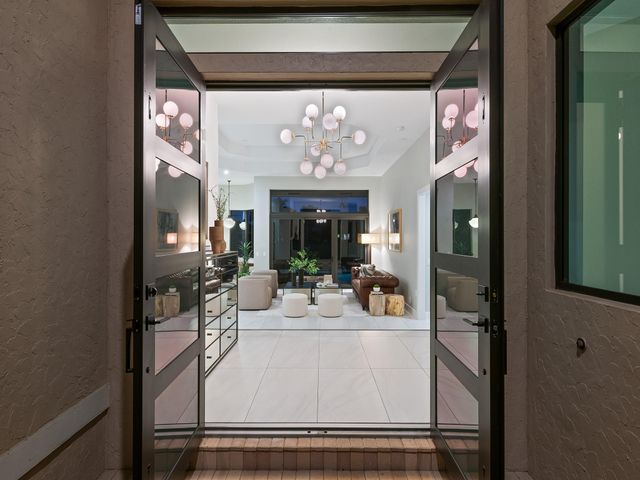 2583 Mayfair Ln, Weston, FL 33327