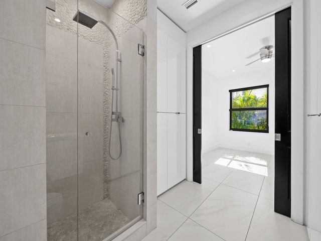 2583 Mayfair Ln, Weston, FL 33327