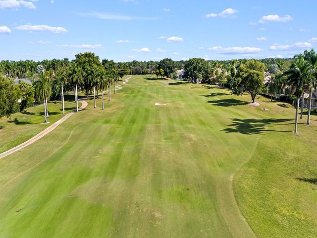 2583 Mayfair Ln, Weston, FL 33327