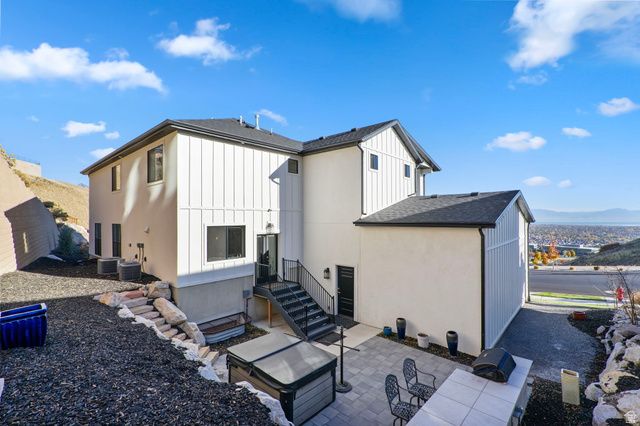 1320 W SUMMER VIEW DR, Lehi, UT 84043