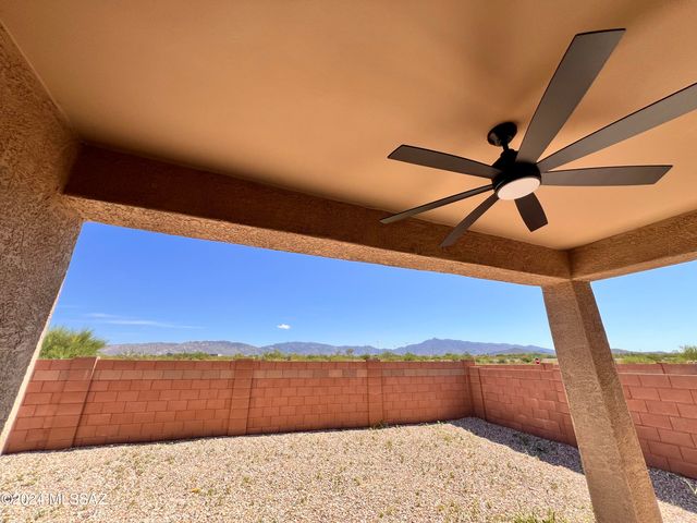 12641 E Caden Drive, Vail, AZ 85641