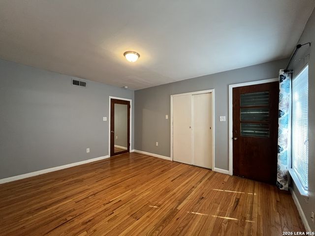 2331 W Magnolia Ave, San Antonio, TX 78201