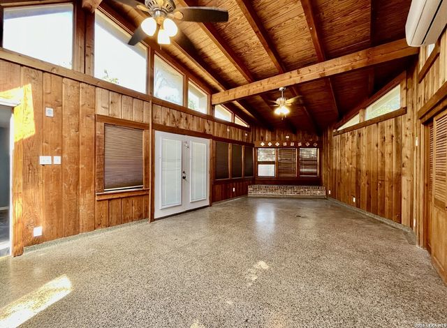 2331 W Magnolia Ave, San Antonio, TX 78201